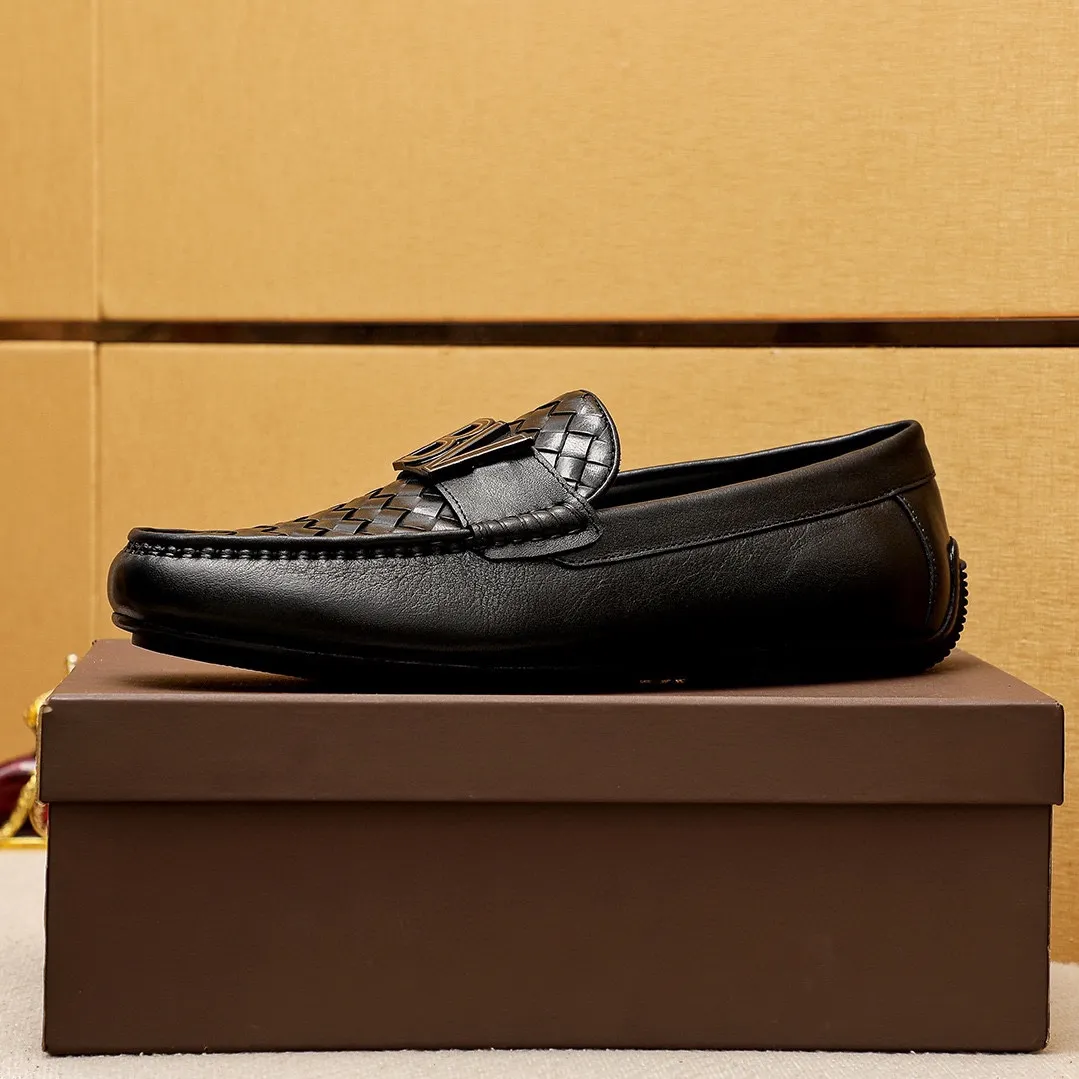 Men's Men's Shoes 💰: 420 💐BV Men's Slip-on Shoes® [BOTTEGA VENETA] Official website counter new model, one-to-one mold opening ⚠Italian calfskin embossed ➕Cow 🐂 leather lining. Driving slip-ons, available at counters, sizes 39-44 (38.45🉑️customized)